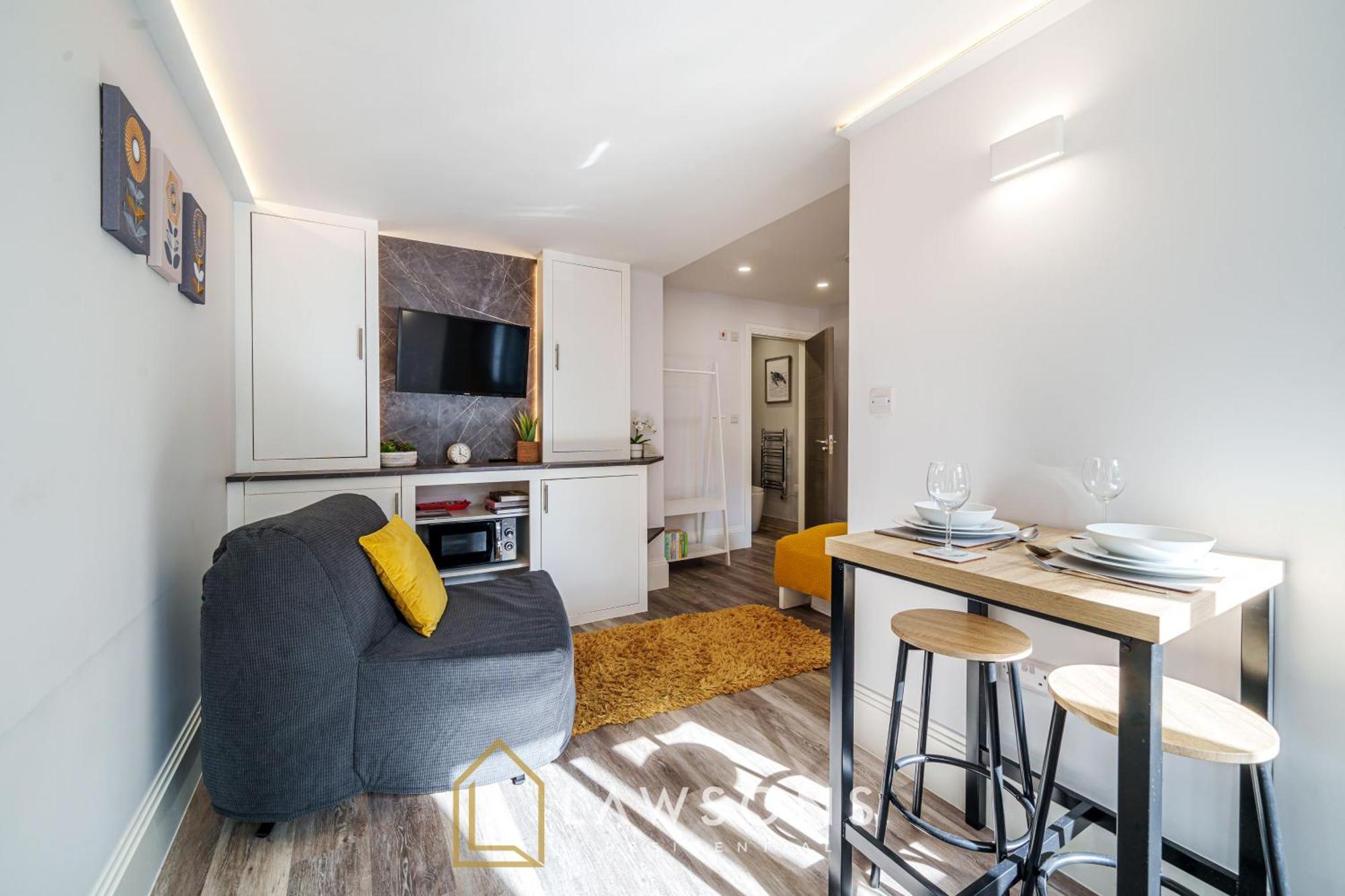Central Living By Lawsons วินด์เซอร์ ภายนอก รูปภาพ